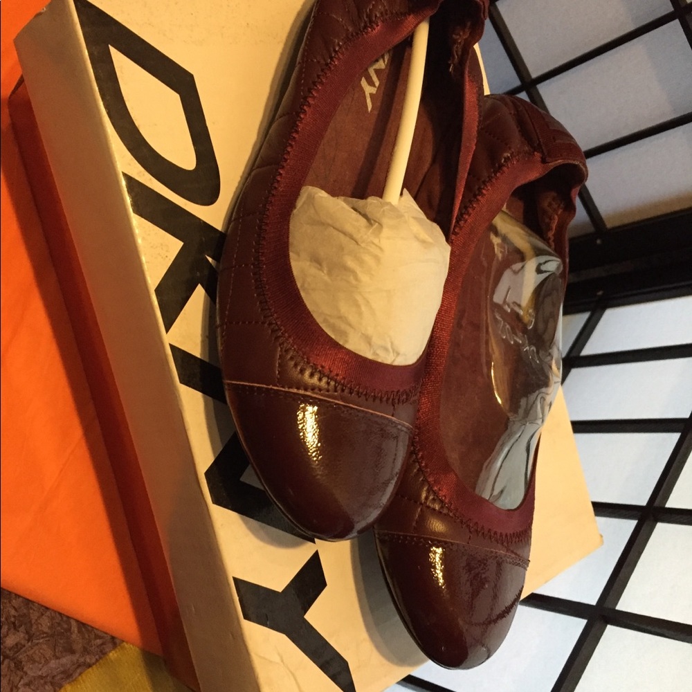 DKNYC Burgundy GUC leather flats